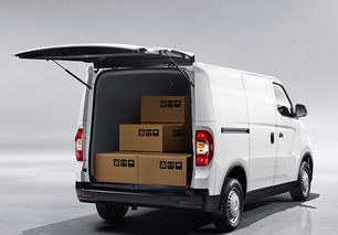 廣州貨拉拉上汽大通EV30純電動物流車融租方案 以租代購，助力綠色物流